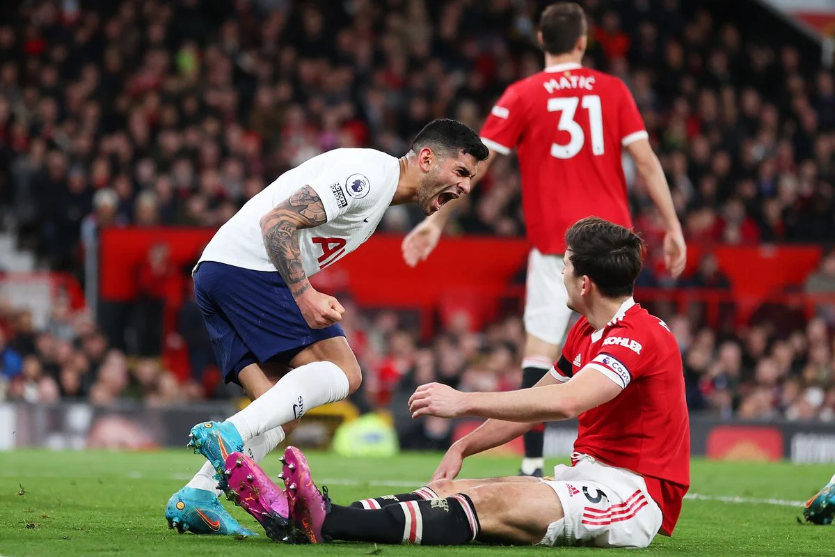 Manchester United vs Tottenham. Match officials confirmed
